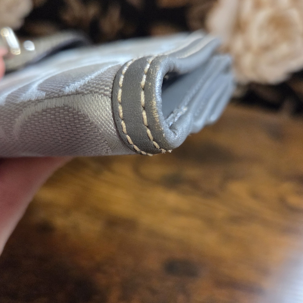 Gray Coach Women's Wallet - Picture 5 of 8